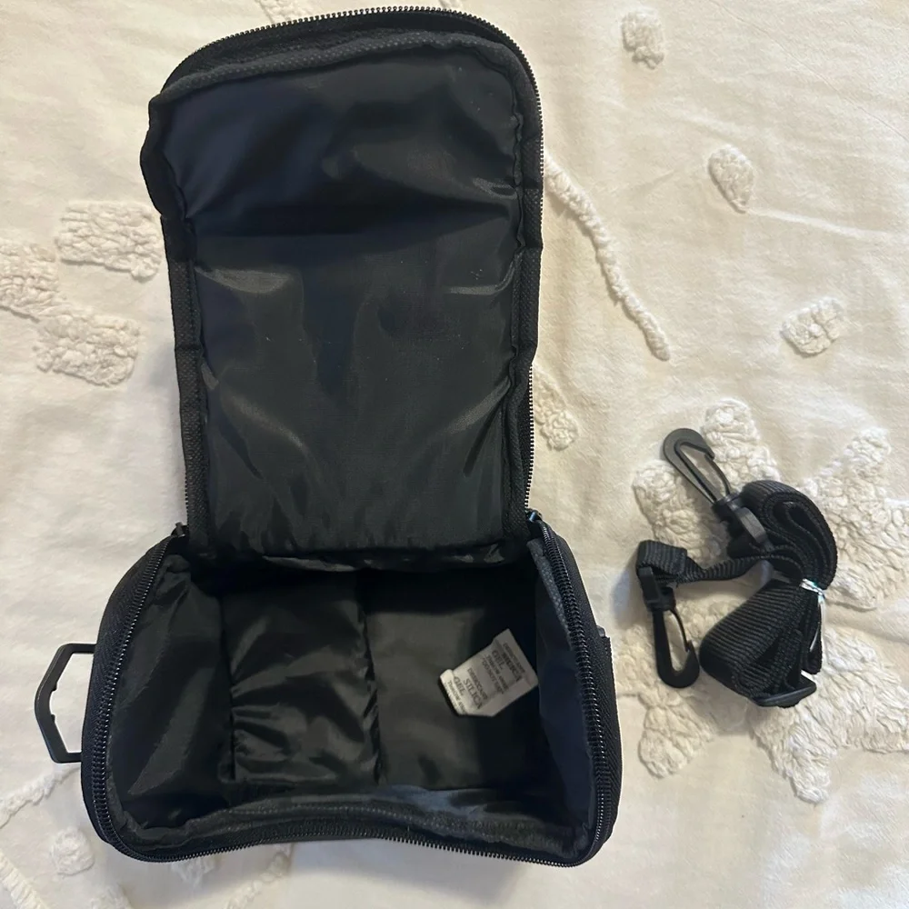 NWT iZONIX Mini Camera Bag for Instax